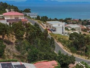 1035 m² Land available in Mountainside