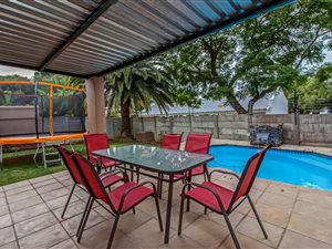 3 Bed Simplex in Johannesburg North