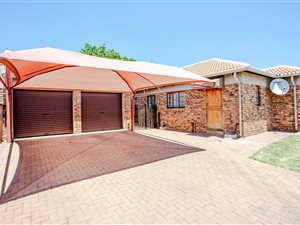 3 Bed House in Theresa Park