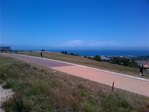 800 m² Land available in Plettenberg Bay