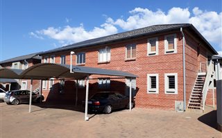2 Bedroom Townhouse in Andeon AH