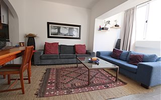 2 Bedroom Apartment in Zonnebloem