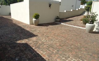 3 Bedroom Duplex in Corlett Gardens