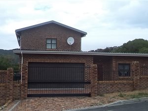 5 Bed House in Glencairn Heights