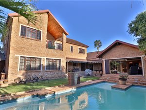 6 Bed House in Welgelegen