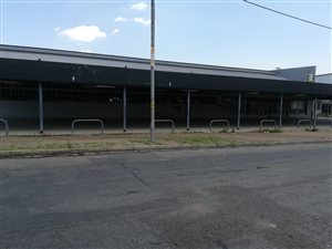 2400 m² Industrial space in Springs Central
