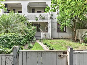 2 Bed Apartment in Green Point