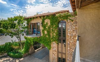 4 Bedroom House in Dainfern Valley