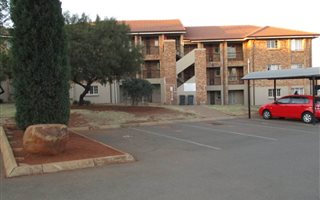 2 Bedroom Apartment in Heuweloord