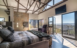 4 Bedroom House in Helderfontein Estate