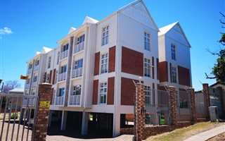 2 Bedroom Apartment in West Hill