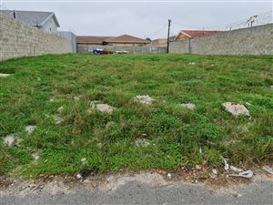 496 m² Land available in Parow