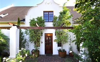 462 m² Commercial space in Franschhoek