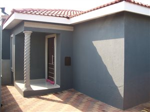3 Bed House in Emdeni