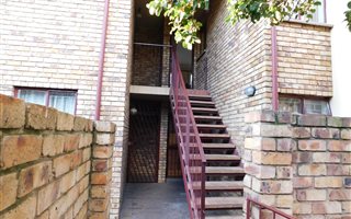3 Bedroom Simplex in Centurion CBD