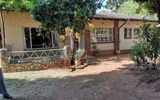 3 Bedroom House in Edleen