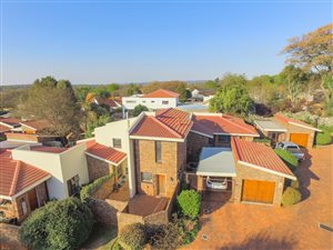 3 Bed Duplex in Montgomery Park
