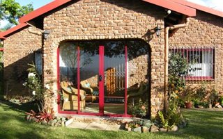 2 Bedroom House in Bothas Hill
