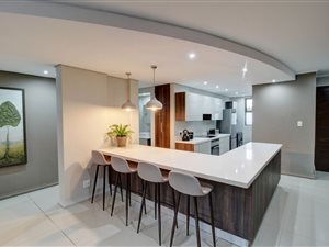 2 Bed Apartment in Menlo Park