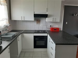 2 Bed Townhouse in Ridgeway