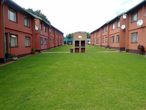 2 Bed Apartment in Krugersdorp West