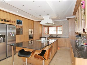 4 Bed House in Morningside Manor