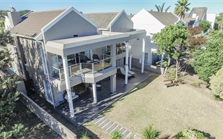 4 Bedroom House in Royal Alfred Marina