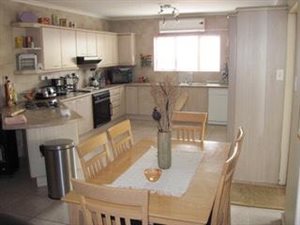 4 Bed House in Vredekloof Heights
