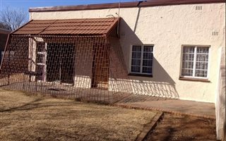 2 Bedroom Duplex in Vanderbijlpark CW