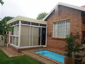 3 Bed Townhouse in Florauna