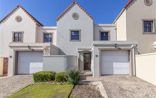 3 Bedroom House in Boschenmeer Golf Estate