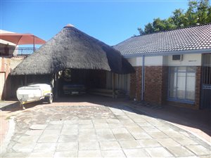 300 m² Office Space in Rustenburg