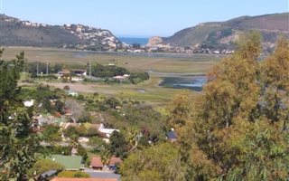 1720 m² Land available in Upper Old Place