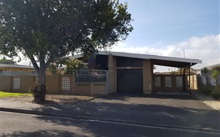 3 Bedroom House in Churchill Estate
