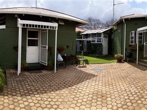 2 Bed House in Roodepoort West