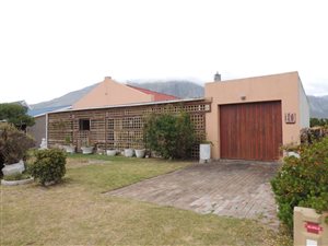 3 Bed House in Bettys Bay