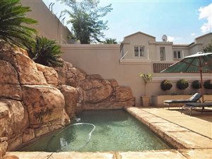 2 Bed Townhouse in Elton Hill