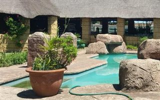 7 Bedroom House in Daleside