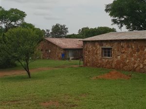 2.1 ha Farm in Bon Accord