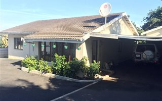 3 Bedroom House in Shelly Beach