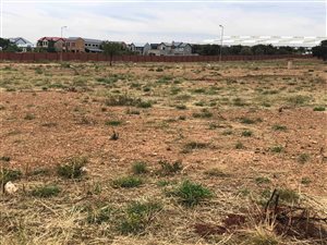 422 m² Land available in Louwlardia