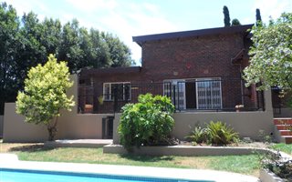 3 Bedroom House in Weltevreden Park