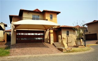 3 Bedroom Townhouse in Risiville