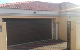 3 Bedroom House in Leondale