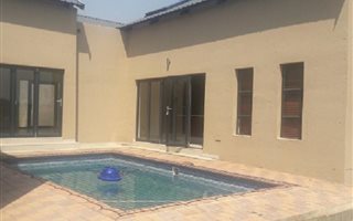 4 Bedroom House in Copperleaf