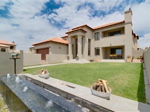 4 Bed Cluster in Summerset