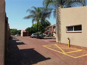 2 Bed Duplex in Dorandia