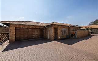 3 Bedroom Simplex in New Redruth