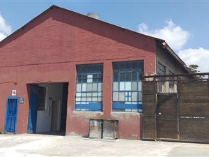 297 m² Industrial space in Wychwood