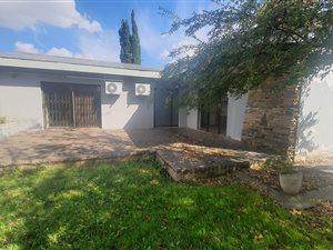 3 Bed House in Noordhoek